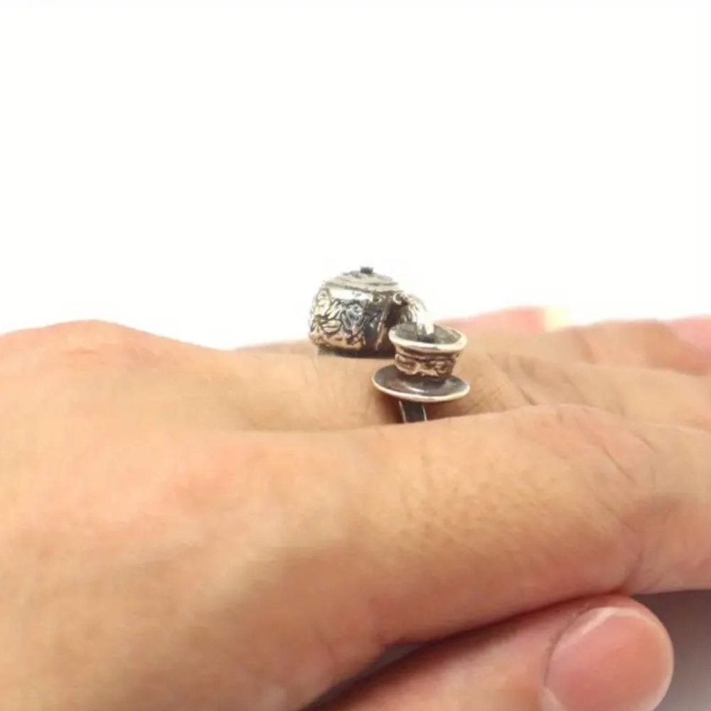 🫖 Alice in Wonderland Inspired Teapot Tea Party Alloy Statement Ring Size 8 - Picture 7 of 10